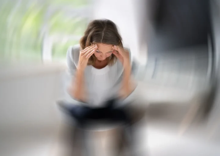 roi-loan-tien-dinh-va-vai-tro-cua-xoa-bop-bam-huyet-vishi-care